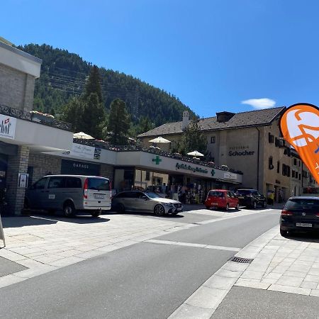 Dachwohnung im Alpenstil, 60m2 für 2P, mit Garage BM186 Pontresina Exterior foto